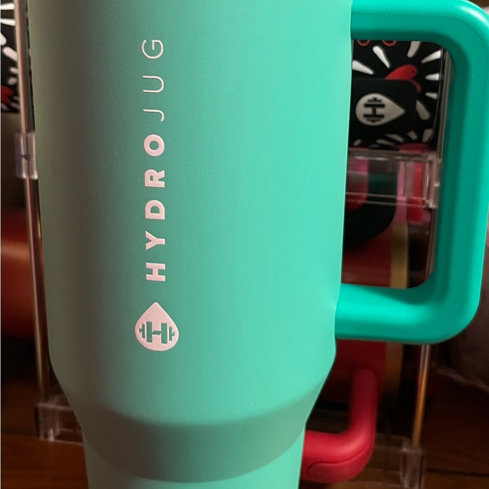 HydroJug Mint Green 40oz Traveler. Collab with Ghost.